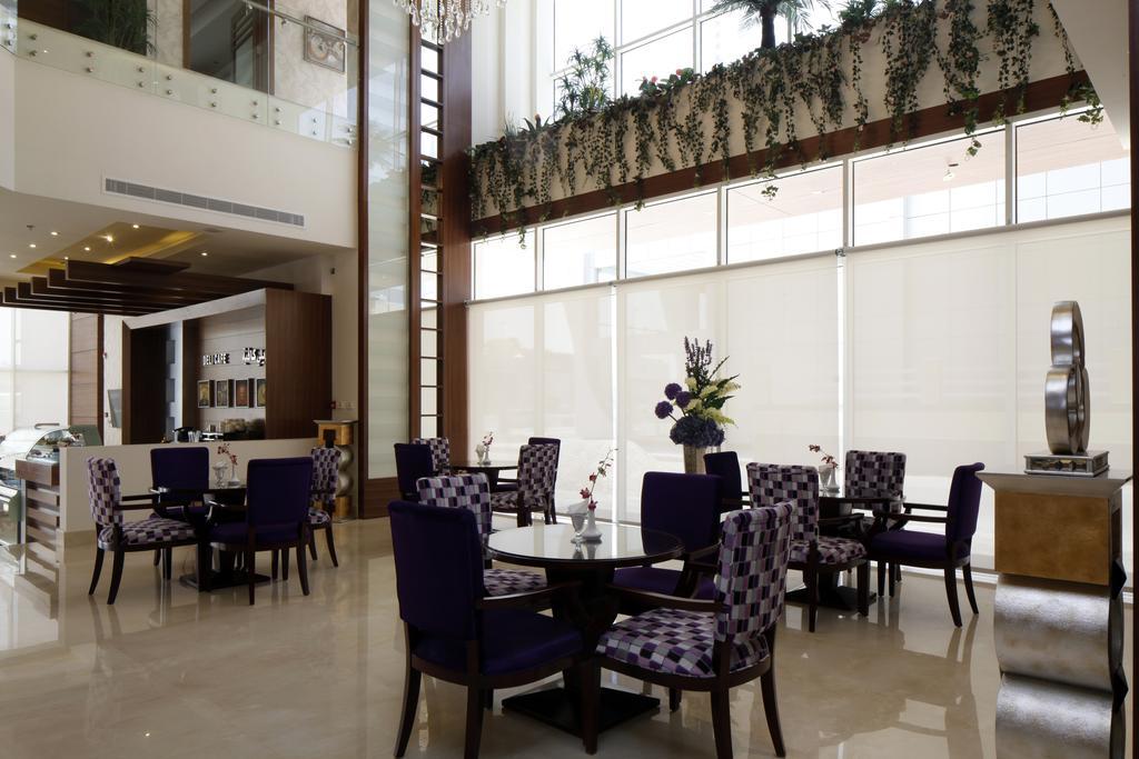 Intour Al Sahafa Hotel Riade Exterior foto